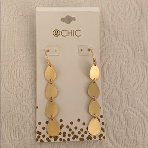 NWT, 2 Chic Gold Drop earrings
